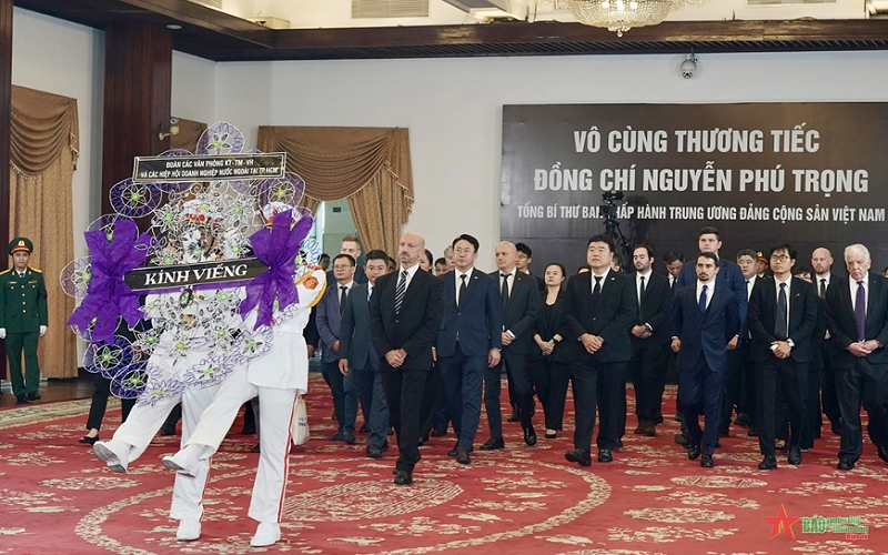 Thành phố Hồ Chí Minh: Các cơ quan đại diện nước ngoài dành tình cảm, lòng kính trọng đối với Tổng Bí thư Nguyễn Phú Trọng