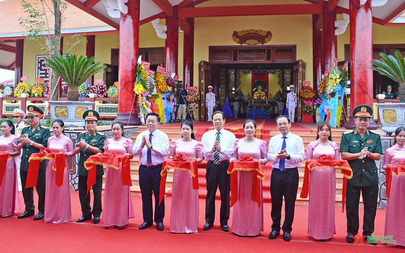 Đồng chí Nguyễn Trọng Nghĩa dự Lễ khánh thành Đền thờ Anh hùng liệt sĩ Rừng Sác-Cần Giờ