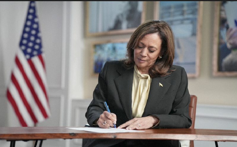 Bầu cử Mỹ 2024: Chiến dịch tranh cử của bà Kamala Harris nhận được số tiền đóng góp lớn