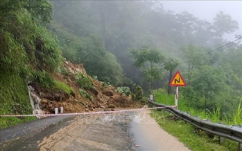 Mưa lớn gây nhiều thiệt hại, Lào Cai yêu cầu di chuyển ngay các hộ dân trong vùng có nguy cơ