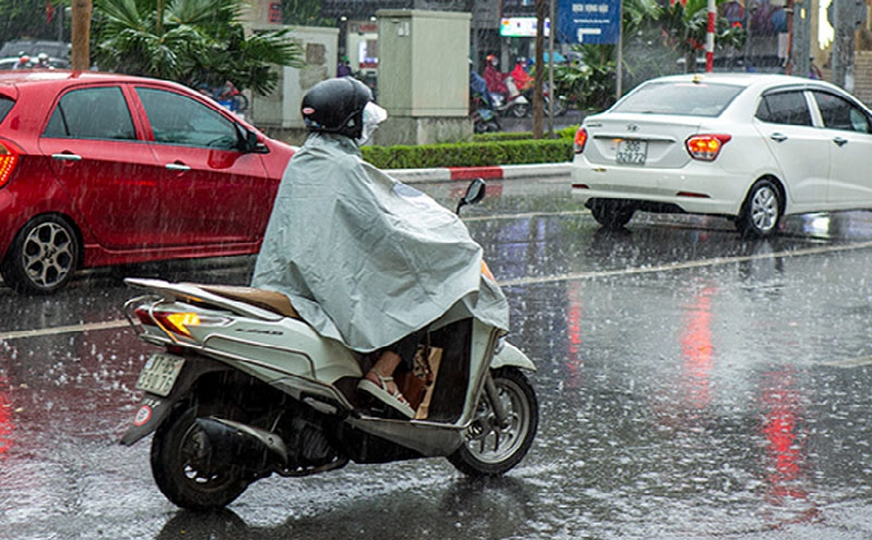 Thời tiết hôm nay (1-8): Tây và Đông Bắc Bộ có mưa to và dông