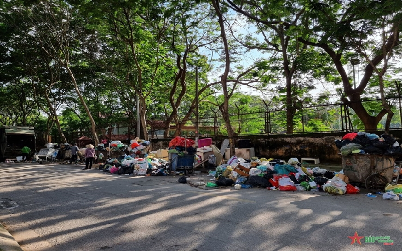 Hà Nội: Cần sự chung tay để thực hiện thành công việc phân loại rác thải tại nguồn