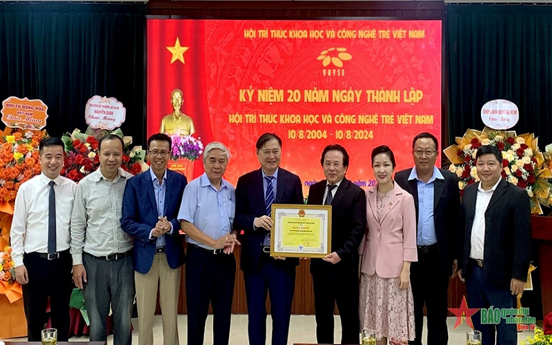 Phát huy tài năng và sáng tạo của trí thức khoa học và công nghệ trẻ