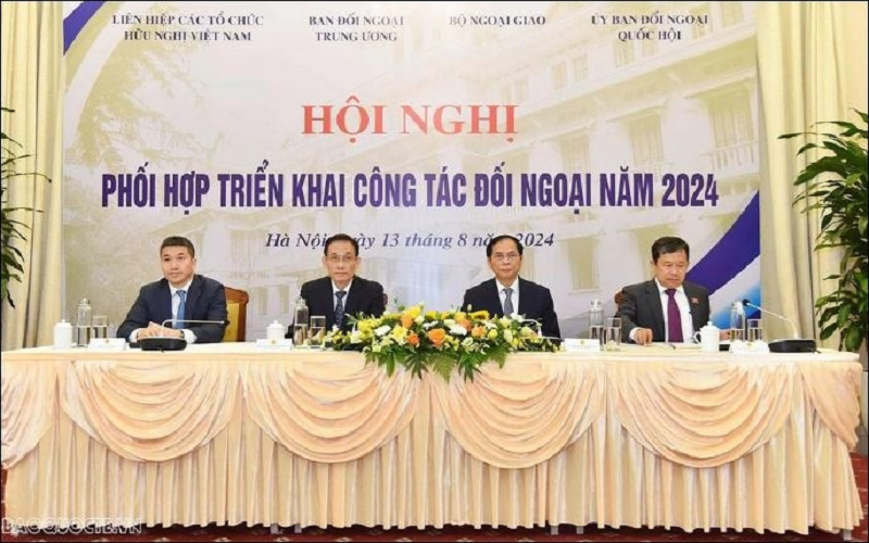 Nâng cao hiệu quả công tác phối hợp giữa 4 cơ quan đối ngoại