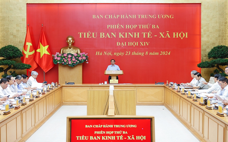 Thủ tướng chủ trì phiên họp thứ ba Tiểu ban Kinh tế - xã hội Đại hội XIV của Đảng