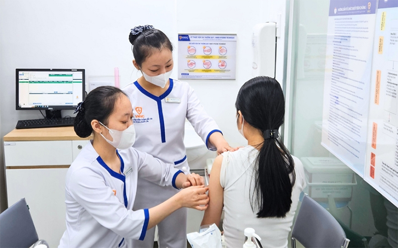 Bộ Y tế đề nghị khẩn trương triển khai chiến dịch tiêm hơn 1 triệu liều vaccine sởi