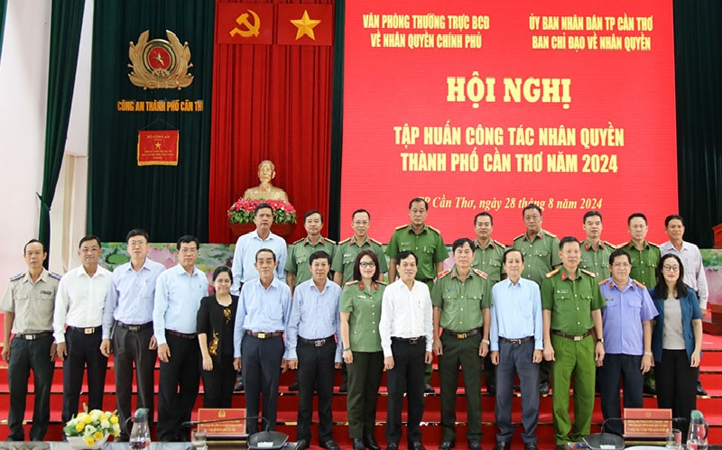 Hội nghị tập huấn công tác nhân quyền thành phố Cần Thơ năm 2024