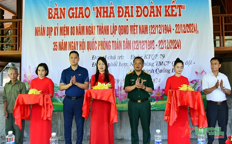 Đoàn Kinh tế-Quốc phòng 79, Binh đoàn 15: Trao tặng nhà “Đại Đoàn kết” và “Nhà đồng đội”