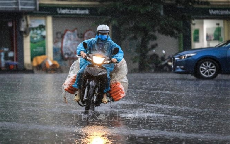 Thời tiết hôm nay (30-8): Nhiều khu vực có mưa dông