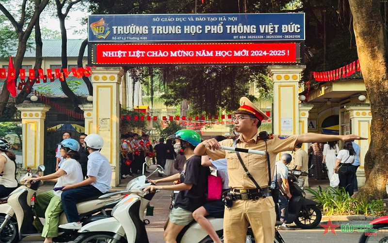 Bảo đảm trật tự an toàn giao thông trong ngày khai giảng năm học mới