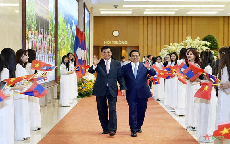 Thủ tướng Phạm Minh Chính hội kiến Tổng Bí thư, Chủ tịch nước Lào