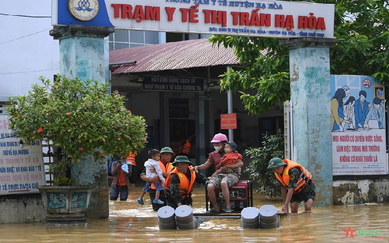 Huyện Hạ Hòa, Phú Thọ: Nỗ lực giúp dân khắc phục hậu quả sau lũ