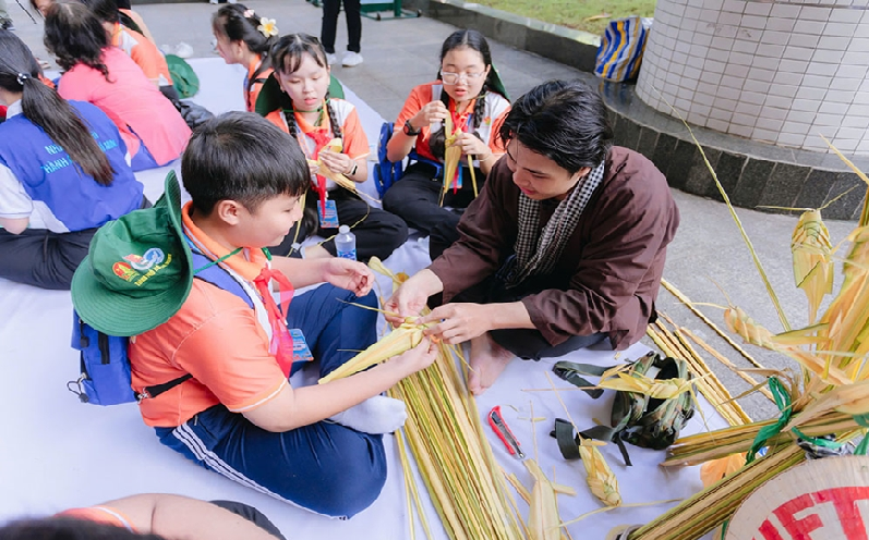 "Sân chơi" bổ ích cho thiếu nhi Việt Nam - Lào - Campuchia