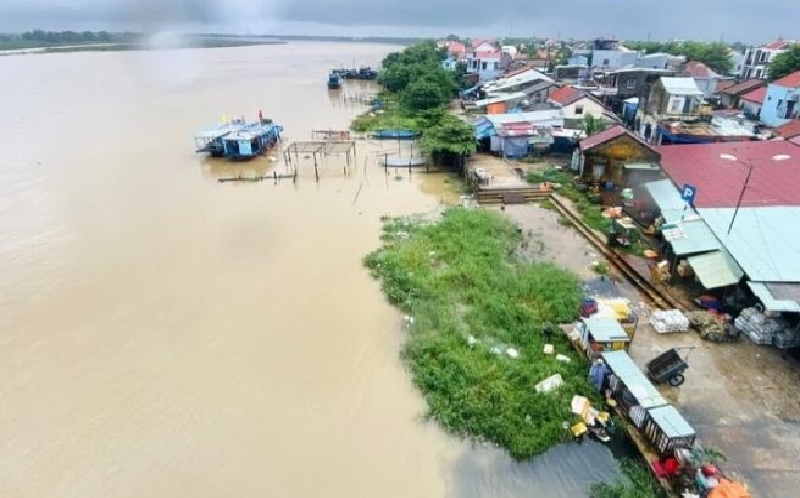 Cảnh báo tình trạng mưa to, nguy cơ lũ quét, sạt lở khi bão vào vùng biển miền Trung