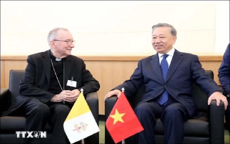 Tổng Bí thư, Chủ tịch nước Tô Lâm gặp Thủ tướng Tòa thánh Vatican