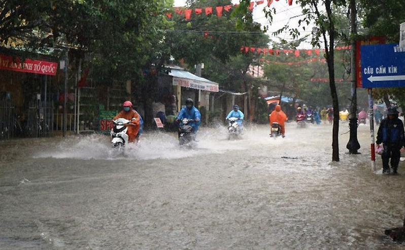 Thời tiết hôm nay (24-9): Miền Trung mưa giảm dần