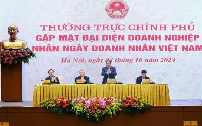 Thủ tướng Phạm Minh Chính chủ trì gặp mặt doanh nghiệp nhân Ngày Doanh nhân Việt Nam