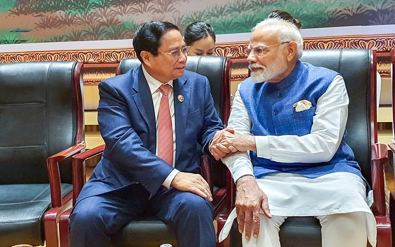 Hội nghị Cấp cao ASEAN: Thủ tướng Phạm Minh Chính gặp Thủ tướng Ấn Độ Narendra Modi