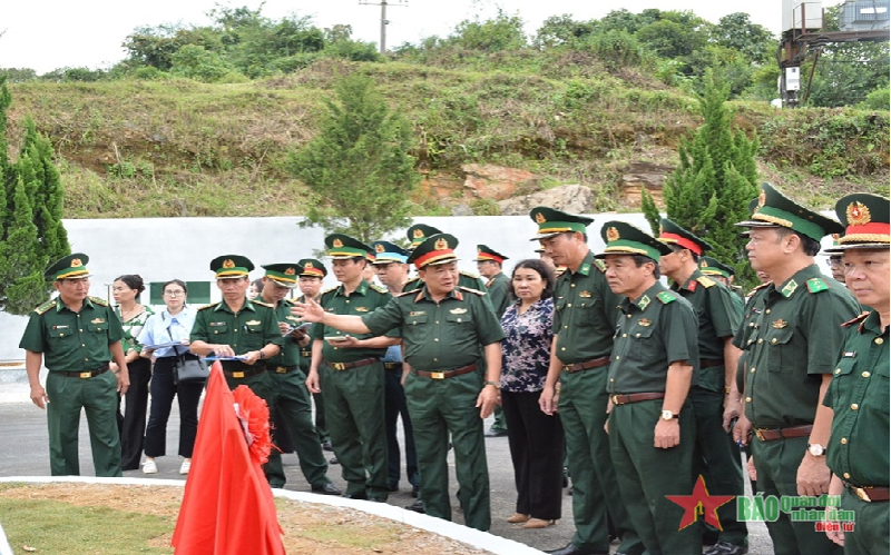 Tạo sức lan tỏa rộng rãi về sự gắn bó keo sơn giữa quân và dân hai nước Việt Nam - Lào