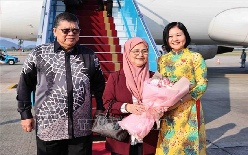 Chủ tịch Hạ viện Malaysia Tan Sri Dato’ Johari Bin Abdul bắt đầu thăm chính thức Việt Nam