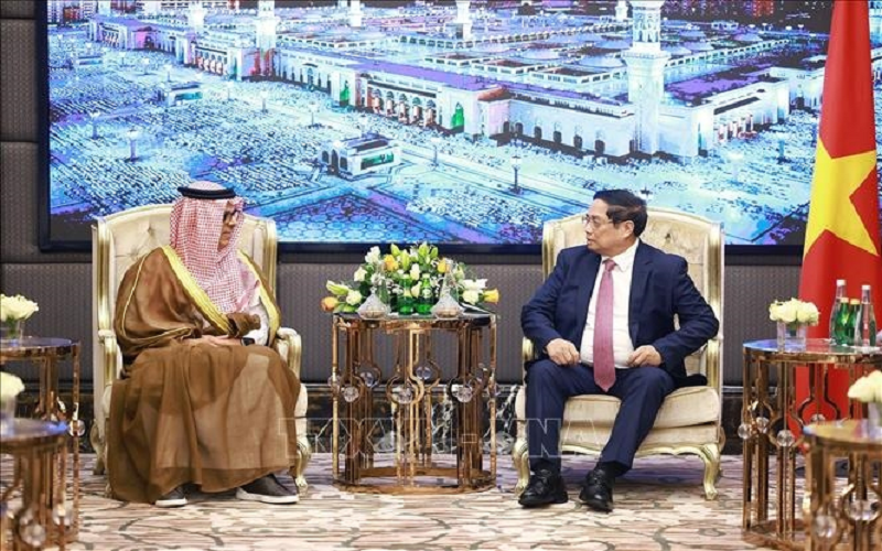 Thủ tướng Phạm Minh Chính làm việc với các doanh nghiệp lớn của Saudi Arabia