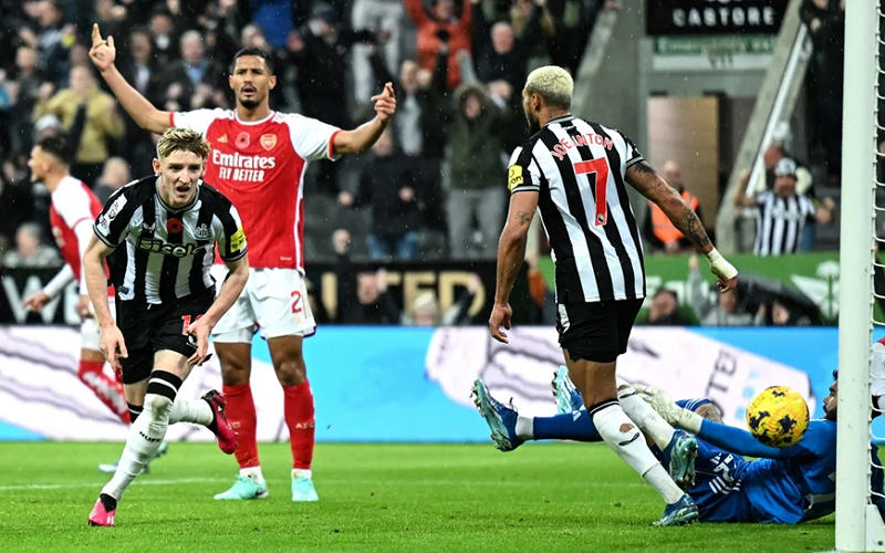 Kết quả Ngoại hạng Anh: Arsenal trắng tay trước Newcastle