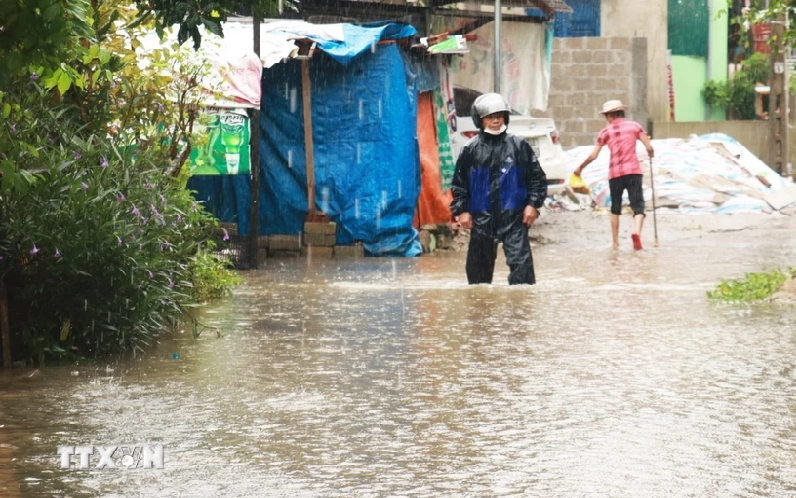 Quảng Trị: Mưa to, một số nơi ở huyện Hải Lăng bị ngập cục bộ