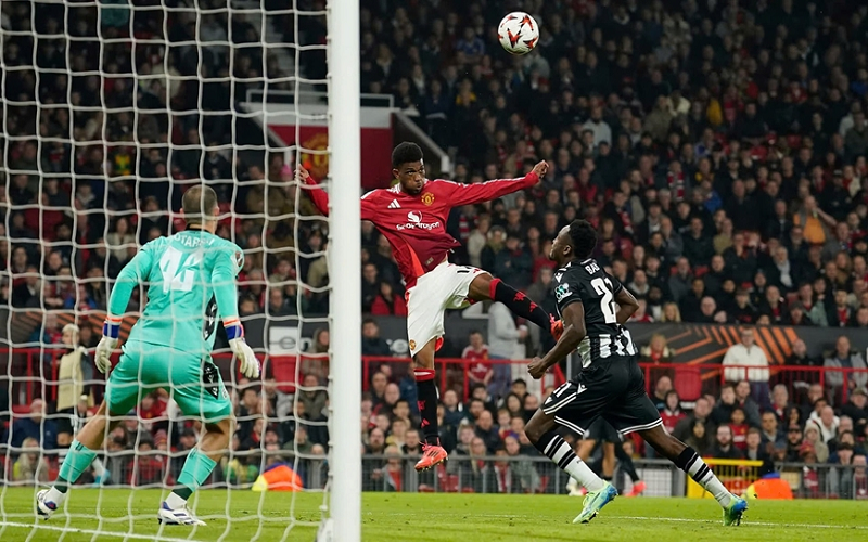 Tin thể thao (8-11): Man Utd thắng trận đầu ở Europa League