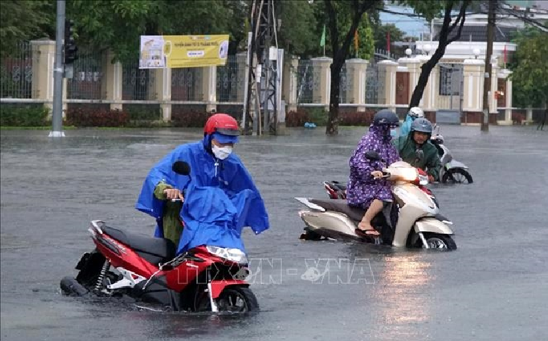 Thời tiết hôm nay (25-11): Đề phòng mưa lớn, lốc sét từ Quảng Trị đến Phú Yên