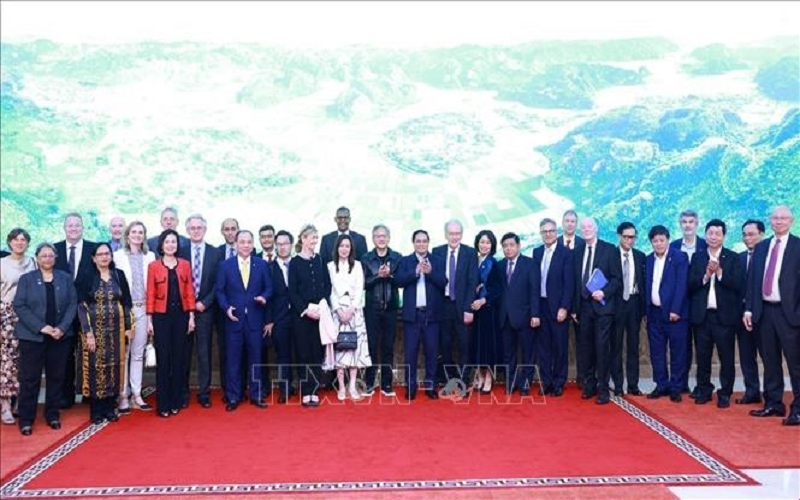 Thủ tướng tiếp các nhà khoa học, chuyên gia quốc tế tới Việt Nam nhận Giải thưởng VinFuture năm 2024