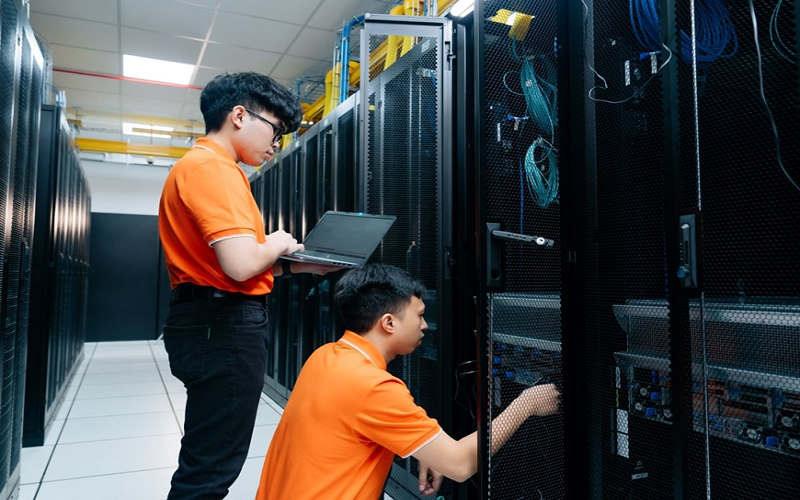 Cận cảnh hàng nghìn siêu chip NVIDIA tại nhà máy AI đầu tiên của FPT tại Việt Nam