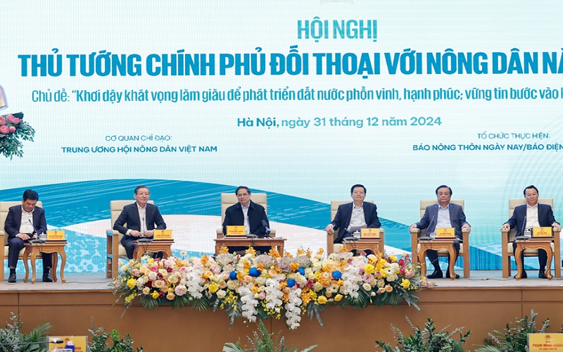 Thủ tướng Phạm Minh Chính đối thoại với nông dân