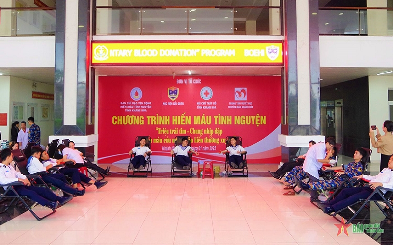 Học viện Hải quân sôi nổi hiến máu tình nguyện