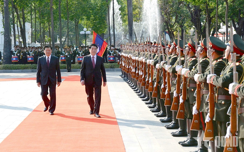 Lễ đón chính thức Chủ tịch nước Lương Cường thăm cấp Nhà nước tới Lào