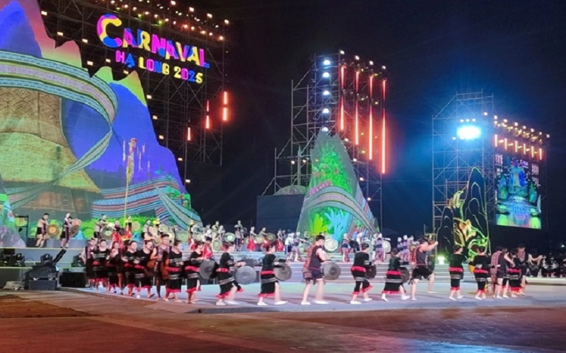 Carnaval Hạ Long 2025: Kết nối di sản - Tiên phong tỏa sáng
