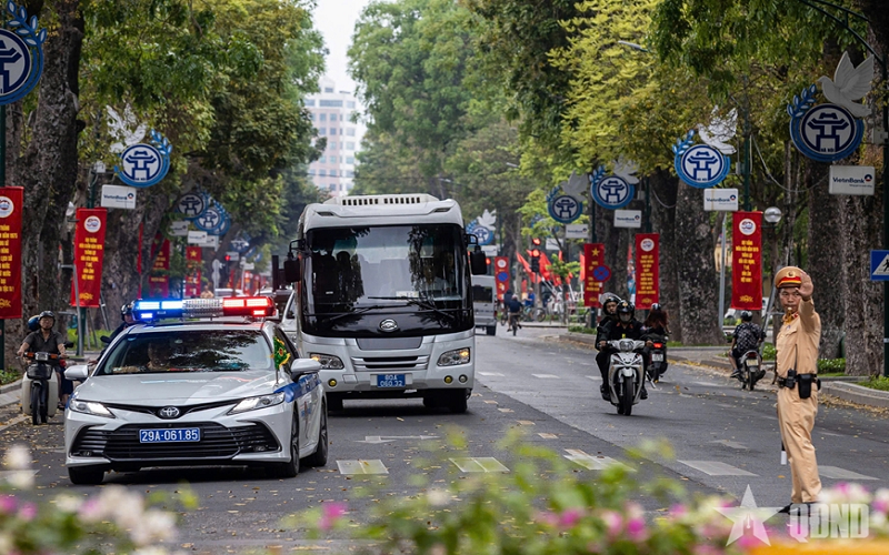 Giữ vững trật tự giao thông phục vụ Kỳ họp Quốc hội