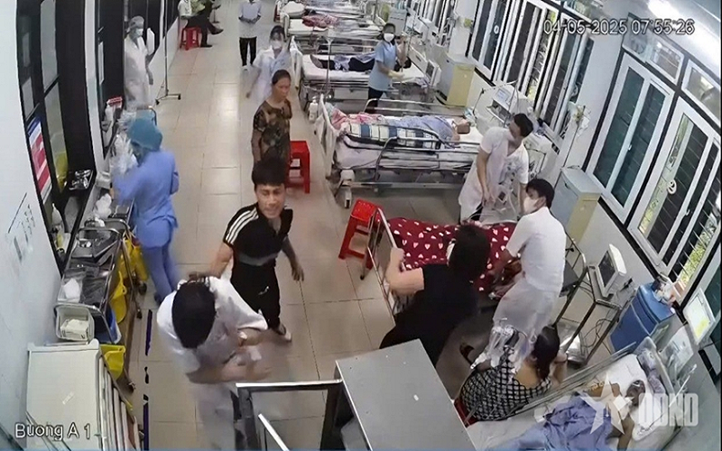 Cần có giải pháp hữu hiệu để bảo vệ nhân viên y tế