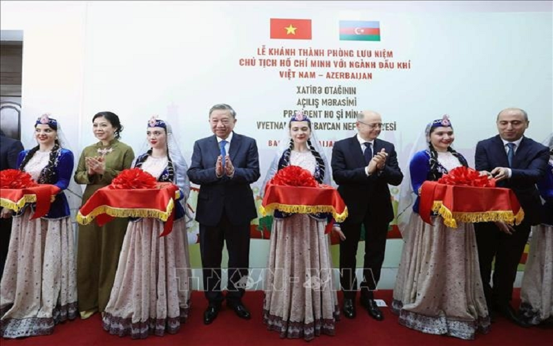 Tổng Bí thư Tô Lâm dự Lễ khánh thành Phòng lưu niệm Chủ tịch Hồ Chí Minh với ngành Dầu khí Việt Nam - Azerbaijan