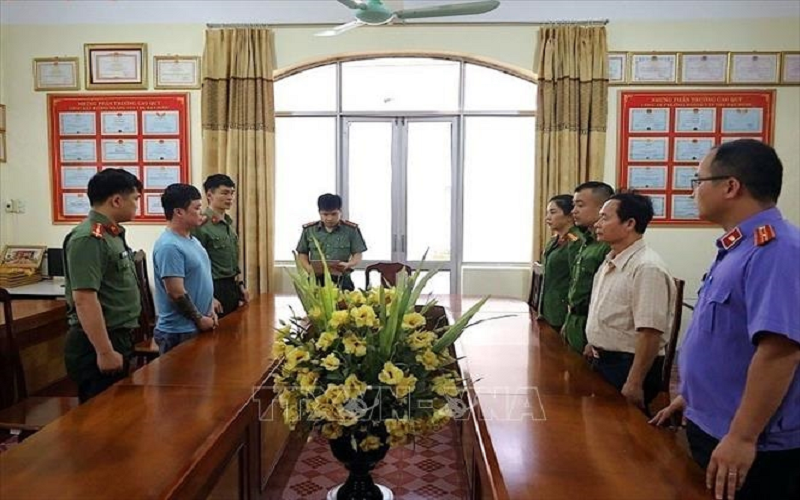 Khởi tố, tạm giam tiktoker Lê Việt Hùng về hành vi cưỡng đoạt tài sản