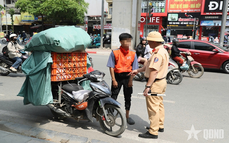 Hà Nội: Xử lý nghiêm vi phạm trật tự an toàn giao thông tại cửa ngõ phía Tây