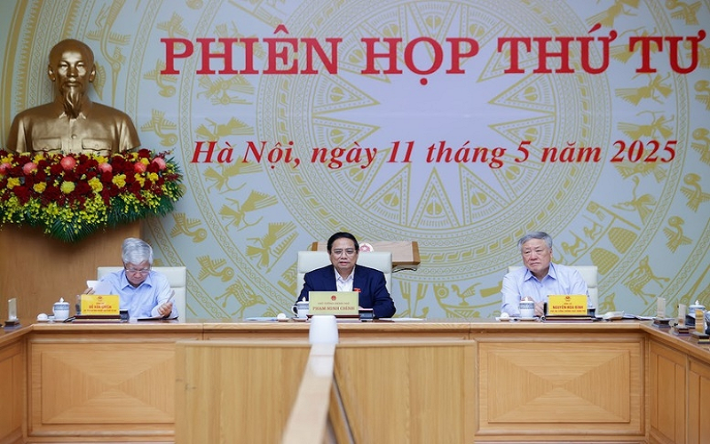 Thủ tướng Phạm Minh Chính: Biểu dương Bộ Quốc phòng và một số bộ, ngành, địa phương triển khai tích cực, hoàn thành sớm việc xóa nhà tạm, nhà dột nát