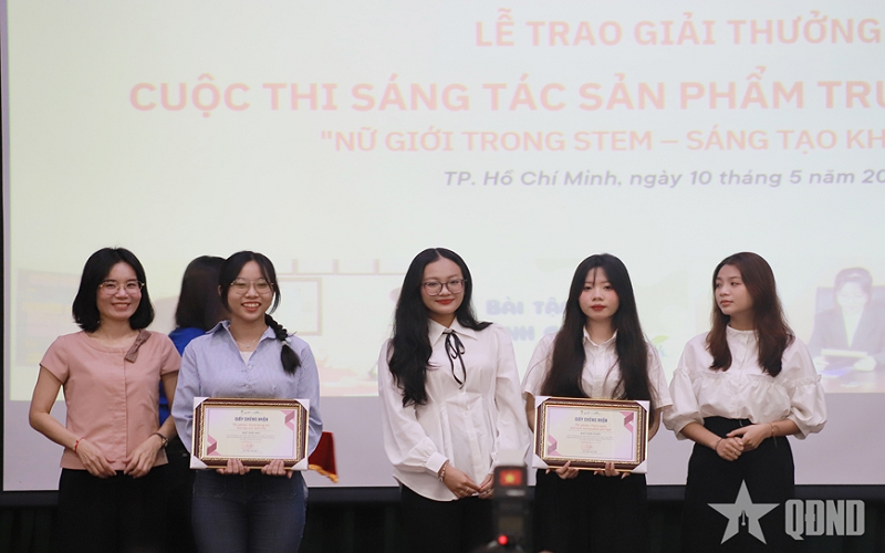Tạo môi trường để nữ sinh tham gia tích cực giáo dục STEM