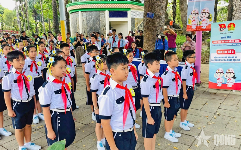 Nhiều trăn trở của phụ huynh trong mùa tuyển sinh đầu cấp