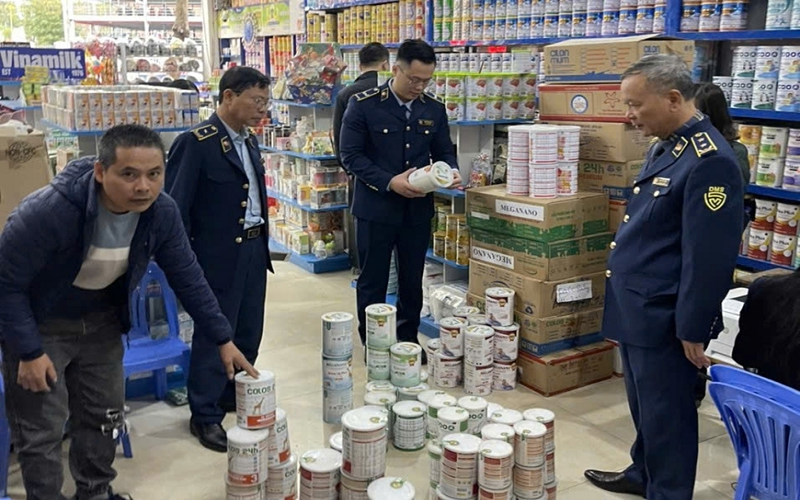 Bộ Y tế mở đợt cao điểm ngăn chặn, phòng chống thuốc, sữa, thực phẩm bảo vệ sức khỏe giả