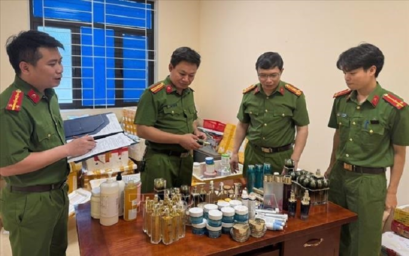 Thanh Hóa: Triệt phá cơ sở sản xuất, buôn bán mỹ phẩm giả