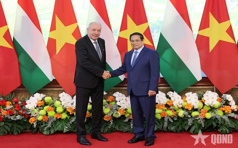 Thủ tướng Phạm Minh Chính hội kiến Tổng thống Hungary
