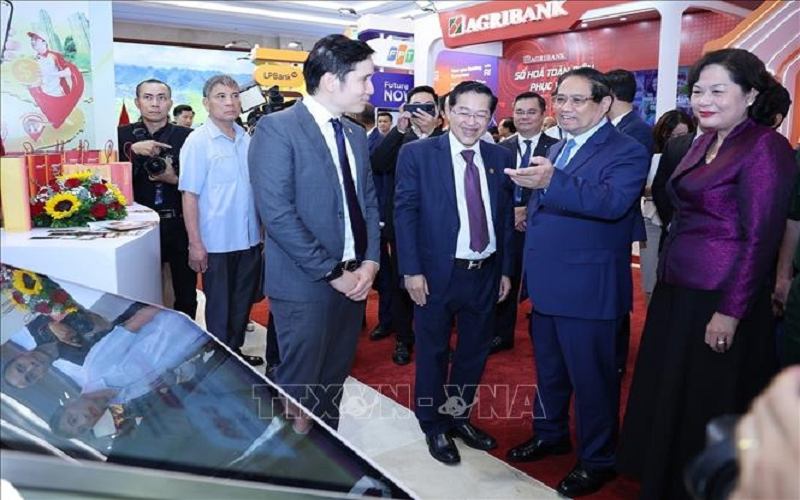 Thủ tướng Phạm Minh Chính: Tạo kết nối thuận lợi hơn giữa ngân hàng với người dân, doanh nghiệp, Nhà nước
