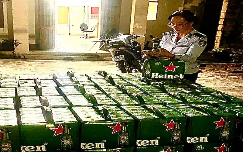Phú Yên: Tạm giữ 3.000 chai bia Heineken do nước ngoài sản xuất không có hóa đơn chứng từ