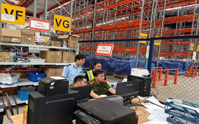 Bắc Ninh: kiểm tra Công ty Á Châu, thu giữ hàng trăm nghìn sản phẩm nhập lậu