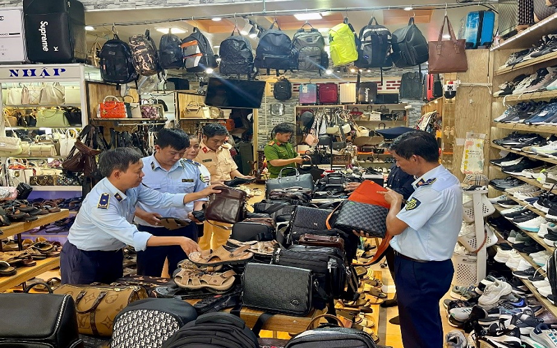 Cao điểm đấu tranh ngăn chặn, đẩy lùi tội phạm buôn lậu, gian lận thương mại, hàng giả trên địa bàn tỉnh An Giang
